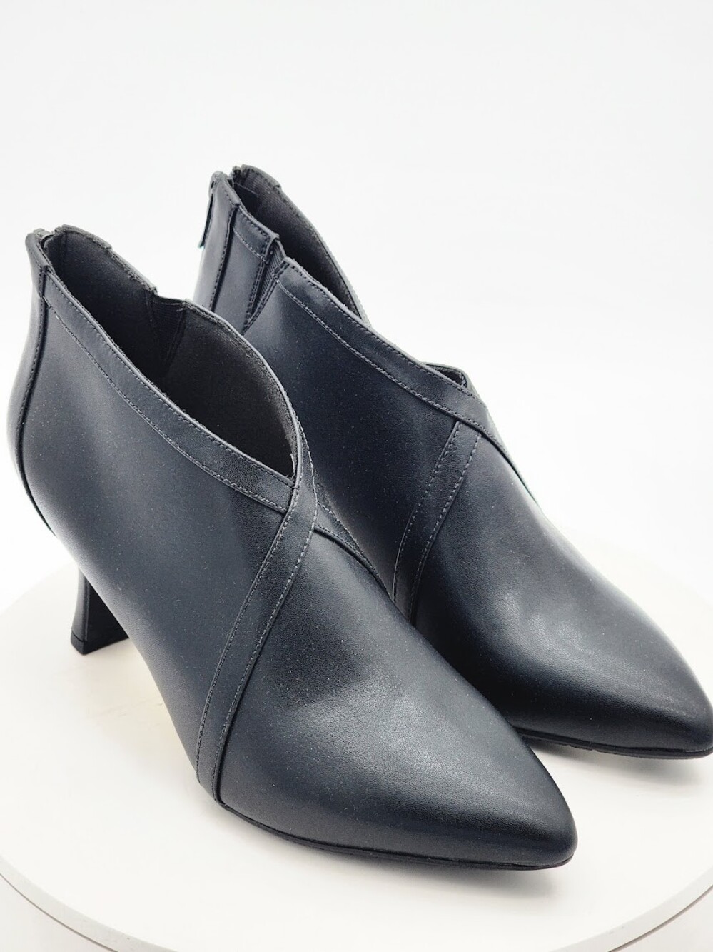 Clarks Kataleyna Sol Black Leather Pointed Toe Ankle Boots Women Size 10 M